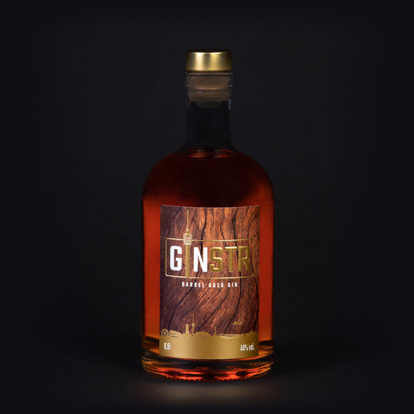 GINSTR – Barrel Aged Gin (in der Sammlerbox mit original Holzfass-Stück!)